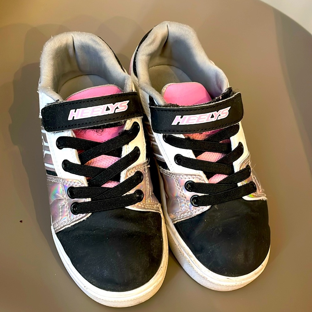 Heelys roller shoes